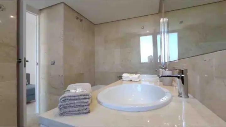 דירות Urb Jardines De Sotogrande Duplex, 120 M2 מראה חיצוני תמונה