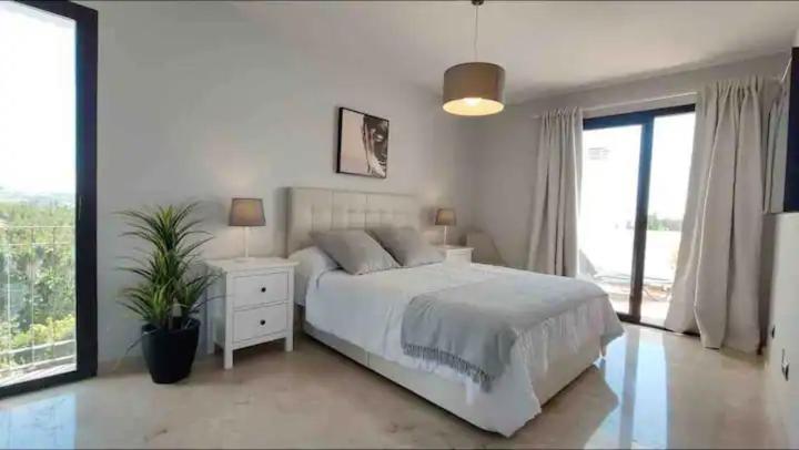 דירות Urb Jardines De Sotogrande Duplex, 120 M2 מראה חיצוני תמונה
