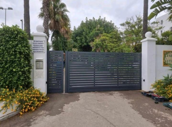 דירות Urb Jardines De Sotogrande Duplex, 120 M2 מראה חיצוני תמונה